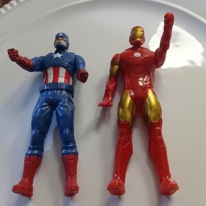 Batman,Superman figurines